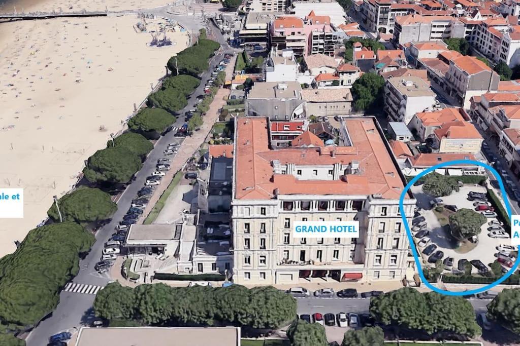 Grand Hotel - Magnifique Appartement Bord De Plage Centrale Arcachon Ngoại thất bức ảnh