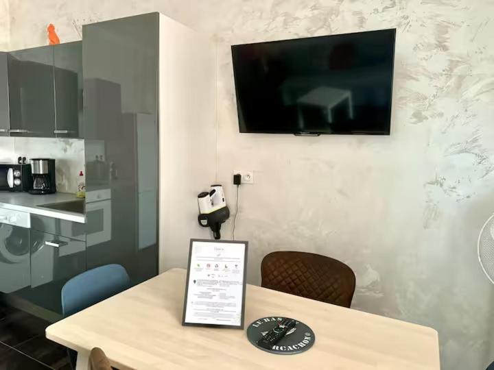 Grand Hotel - Magnifique Appartement Bord De Plage Centrale Arcachon Ngoại thất bức ảnh